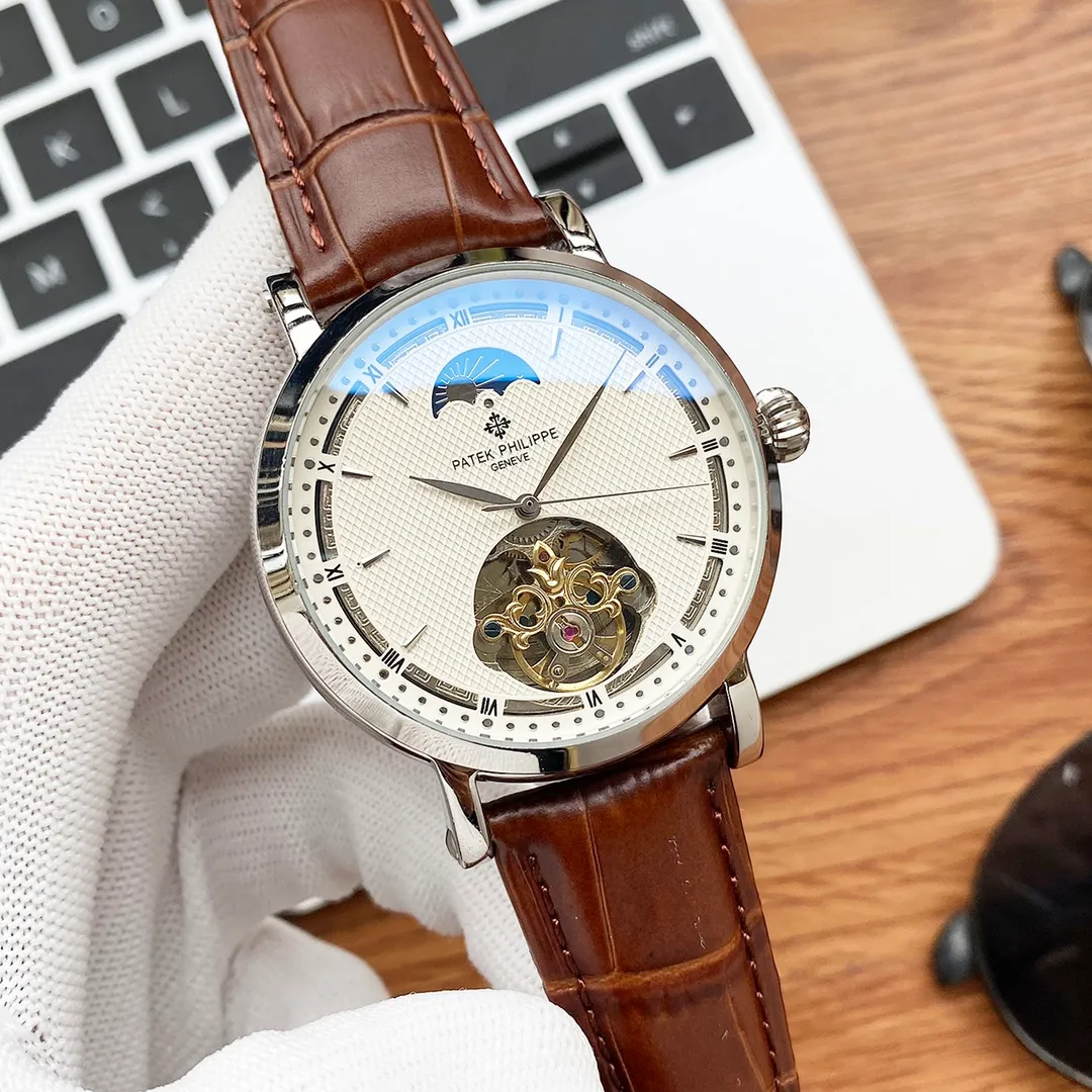 【High-end replica】💰1440! Patek Philippe - PATEK PHILPPE Type: [Cool] Men's Watch Case: 316 fine steel (high quality workmanship) Strap: Imported calfskin/316 fine steel (two options available) Movement: Imported Citizen 8215 modified deck mechanical movement (stable travel time) Material: Advanced reinforced coating mirror Size: Diameter 40mm Thickness 13mm